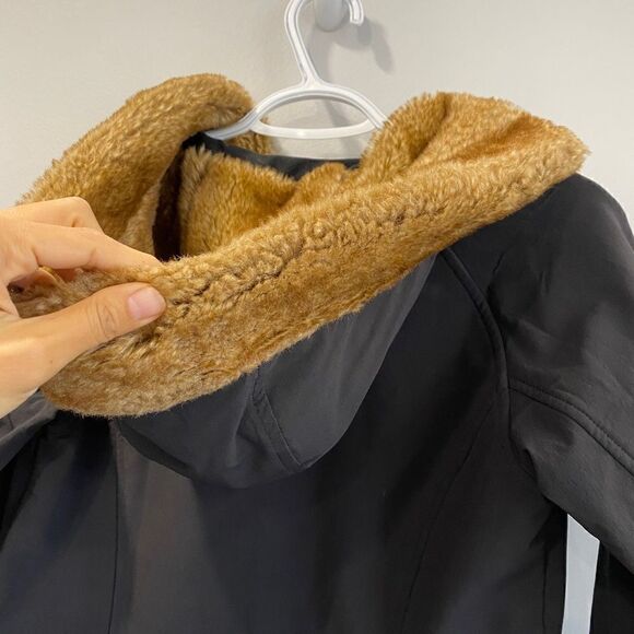 Marmot Faux Fur Hood Black Zip Jacket in Black - Picture 10 of 13